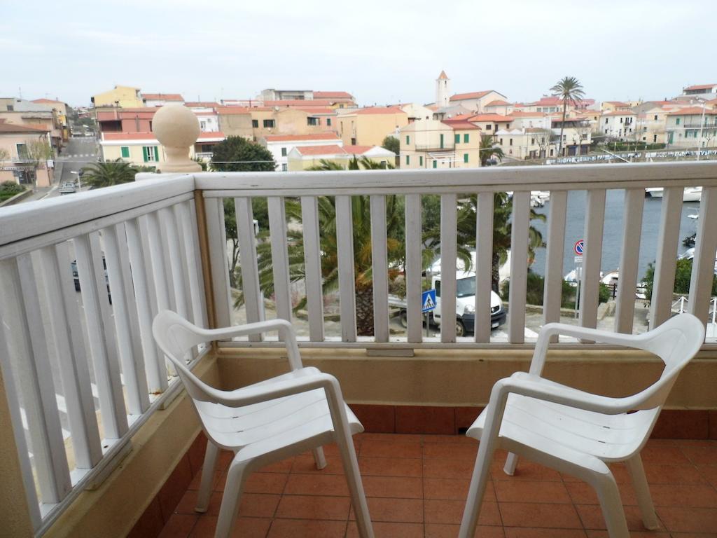Lina Hotel Stintino Exteriér fotografie