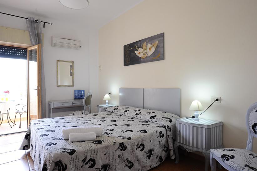 Lina Hotel Stintino Exteriér fotografie